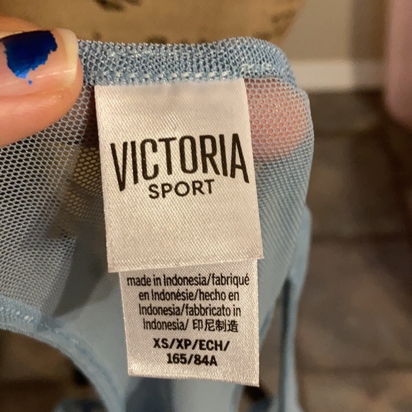 Victoria’s Secret tank top - Picture 4 of 4